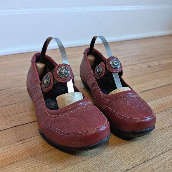 Taos Mary Jane Flats Leather Applique Red Comfort Ballet Shoes Walking Size 6 - Picture 8 of 13